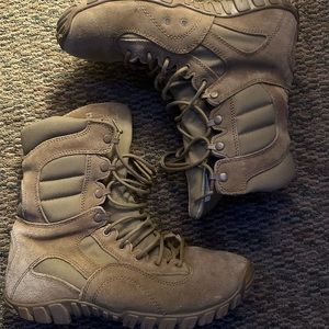 Belleville Khyber II Military Boots Size 10 (coyote)